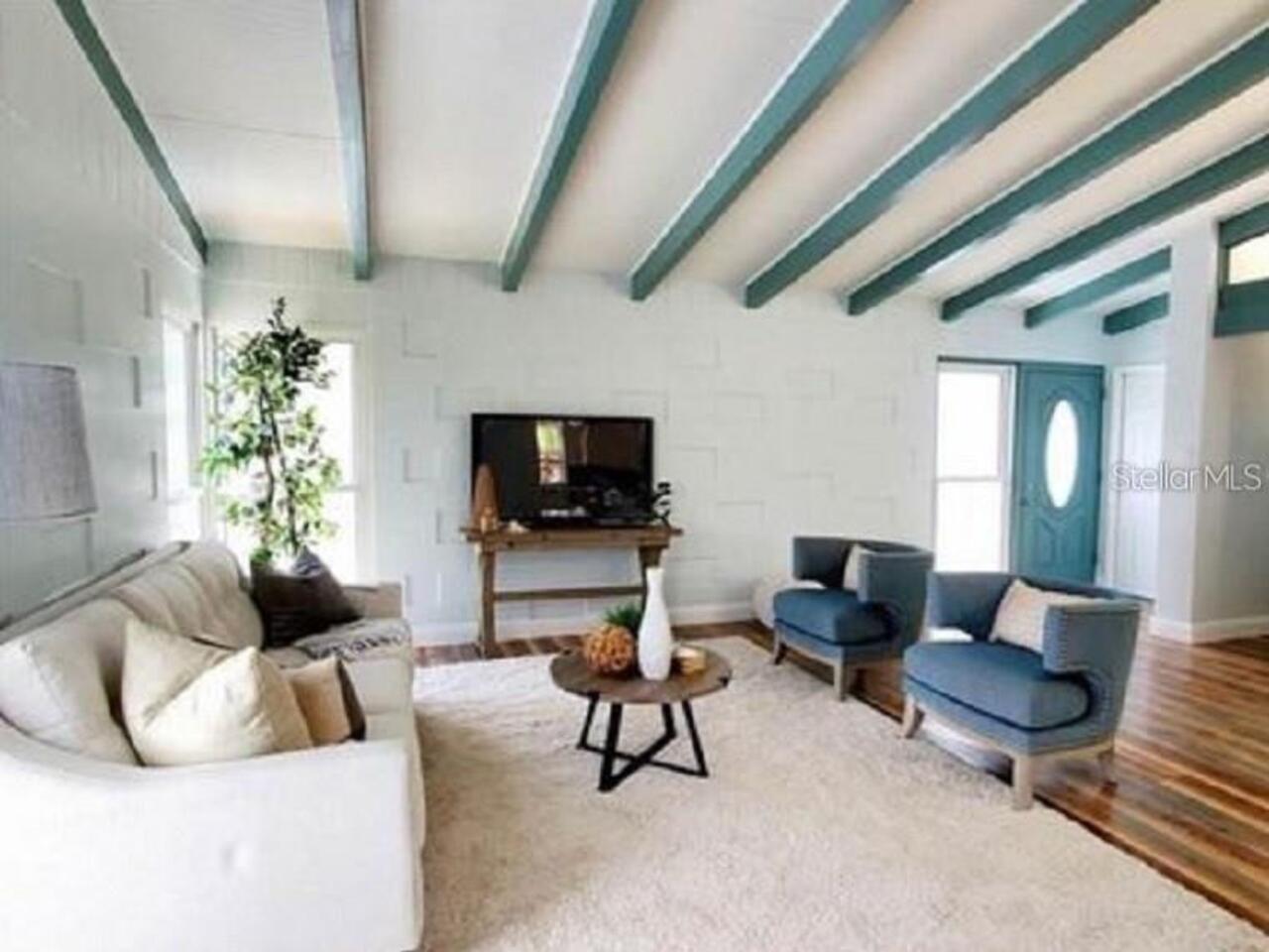 Listing Photo 11