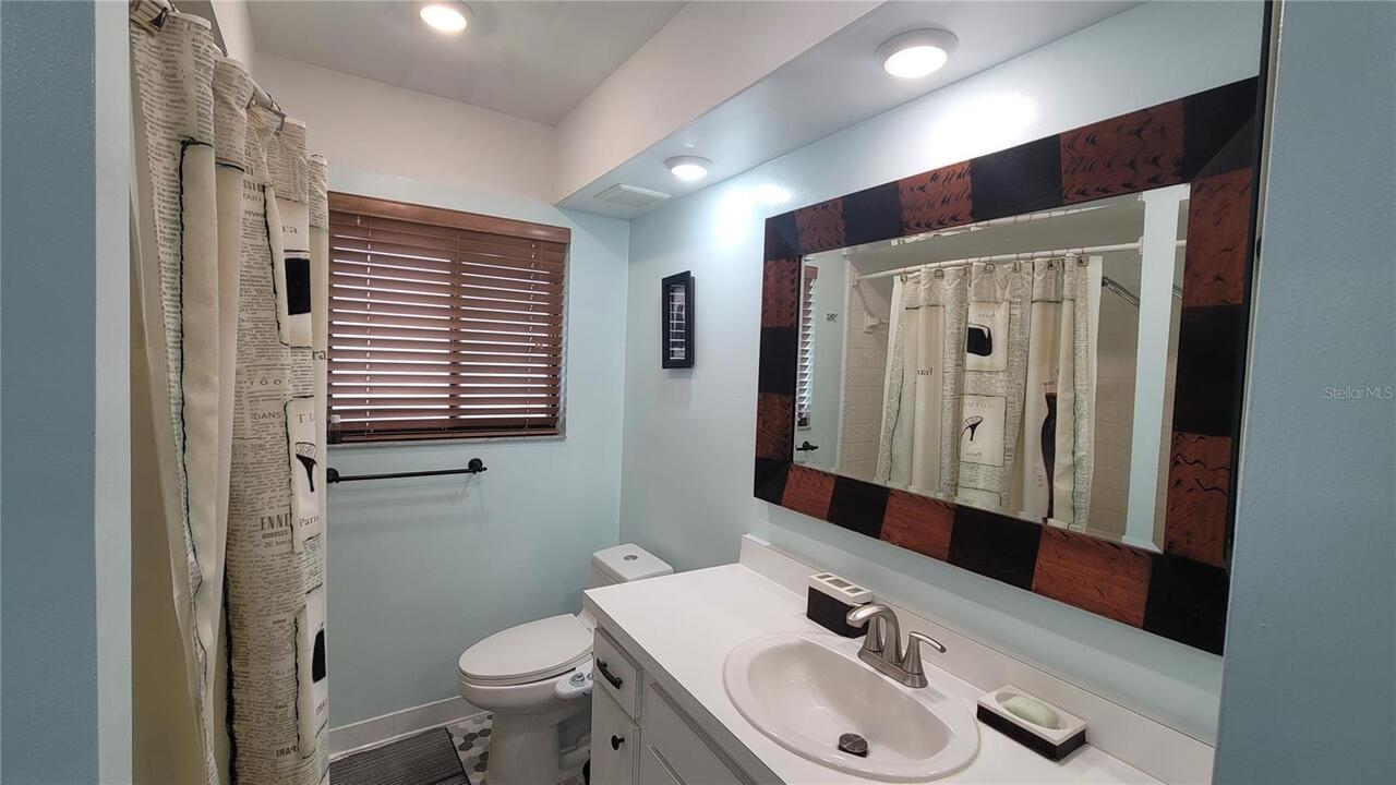 Listing Photo 9