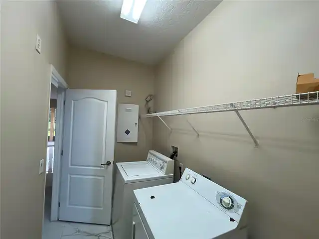 Listing Photo 9