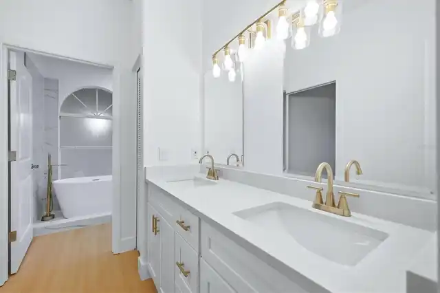 Listing Photo 21