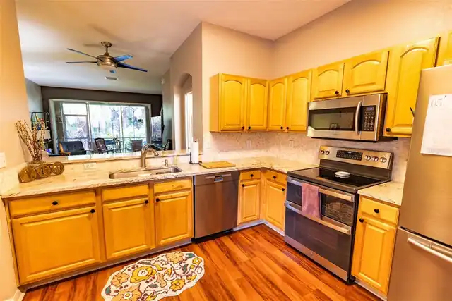 Listing Photo 7