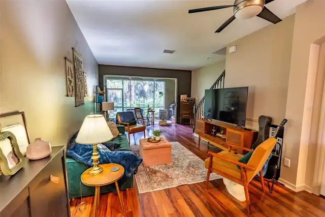 Listing Photo 10