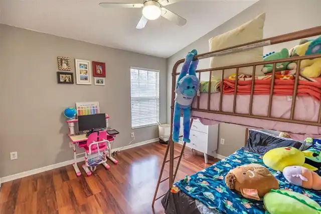 Listing Photo 25