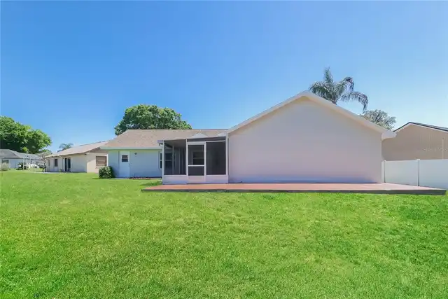 Listing Photo 16