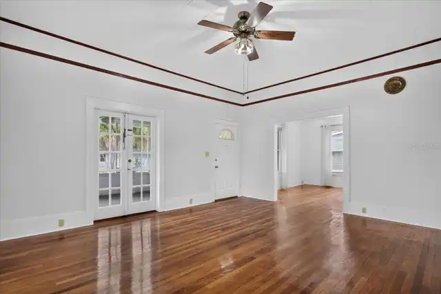 Listing Photo 8