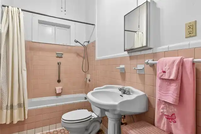 Listing Photo 24
