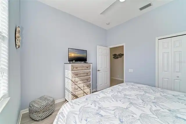 Listing Photo 32