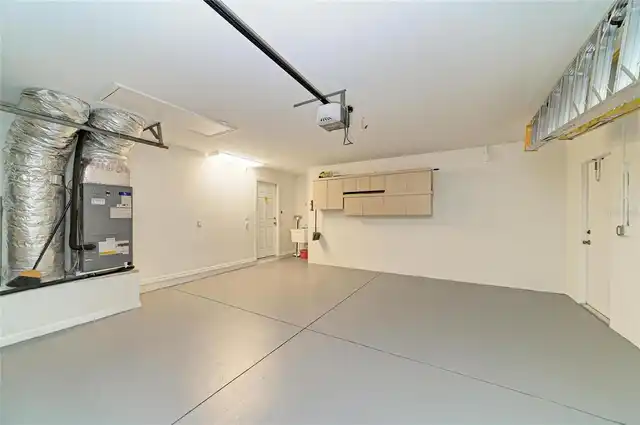 Listing Photo 34