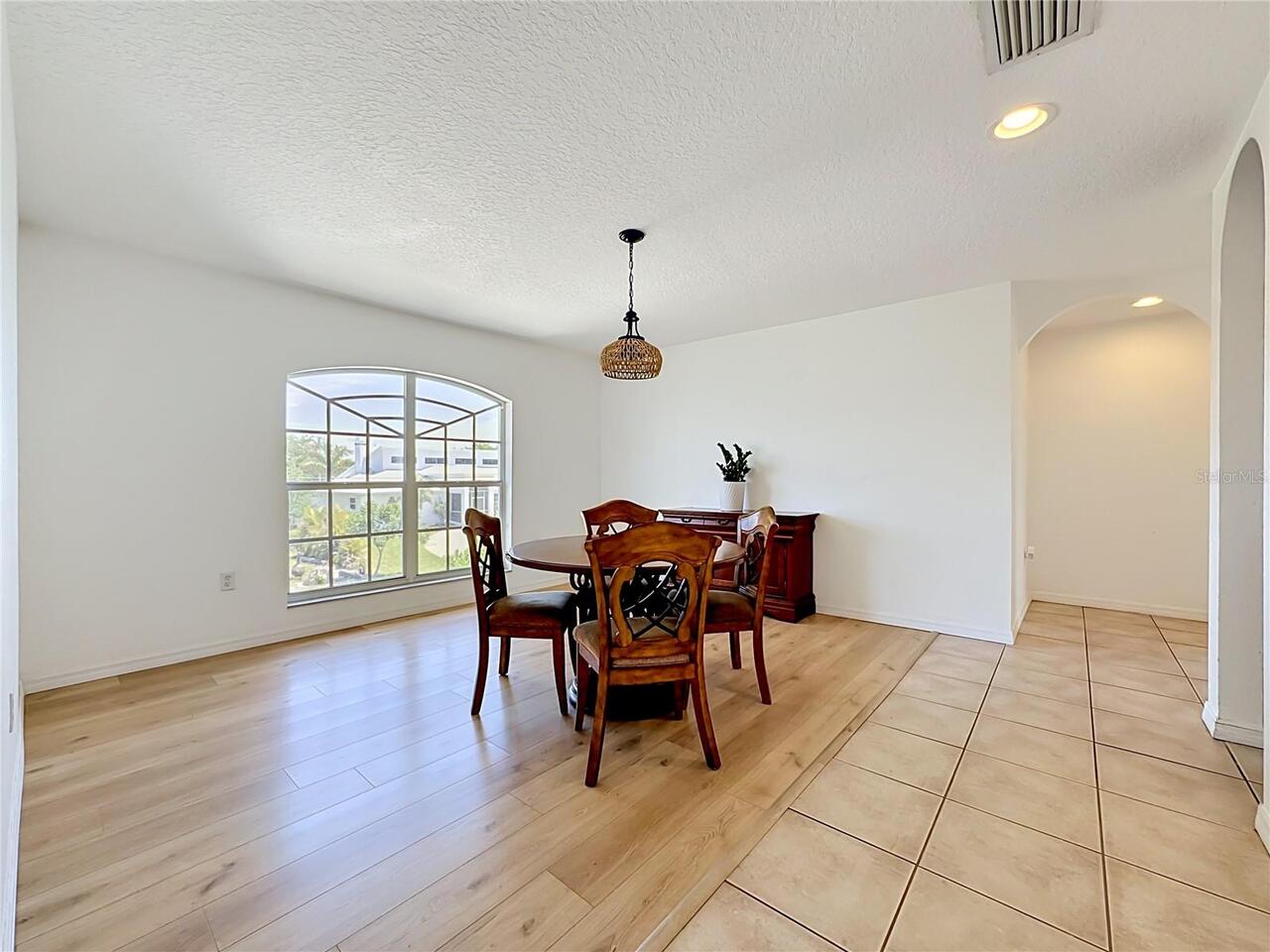 Listing Photo 28