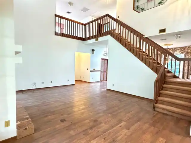 Listing Photo 9