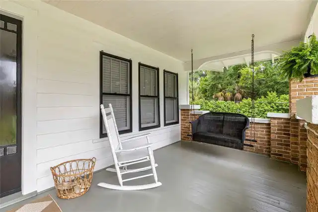 Listing Photo 11