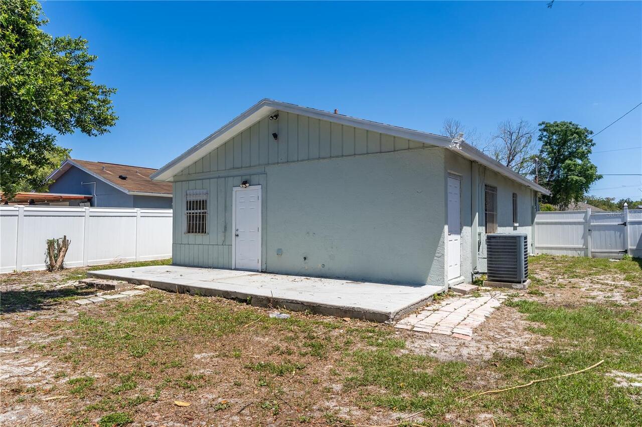 Listing Photo 14