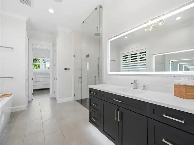 Listing Photo 33