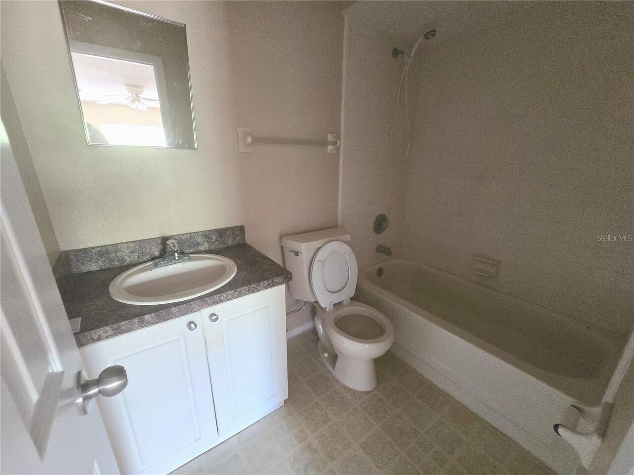 Listing Photo 11