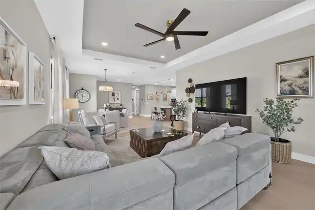 Listing Photo 15