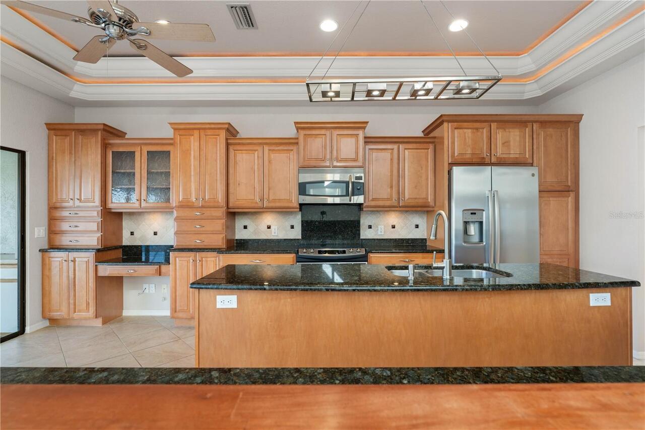 Listing Photo 8
