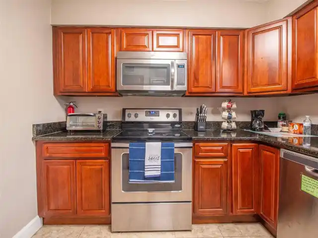 Listing Photo 7