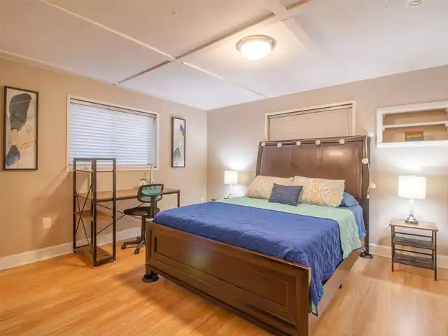 Listing Photo 15