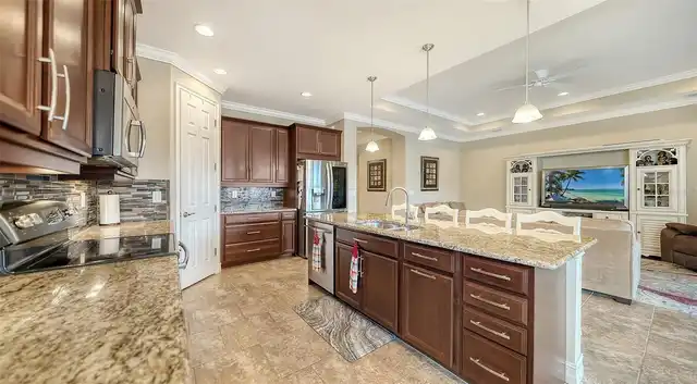 Listing Photo 17