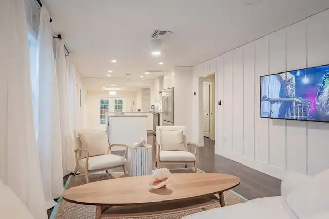 Listing Photo 8