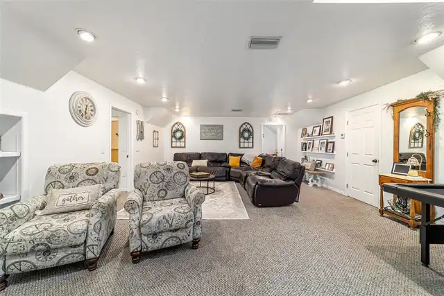 Listing Photo 52
