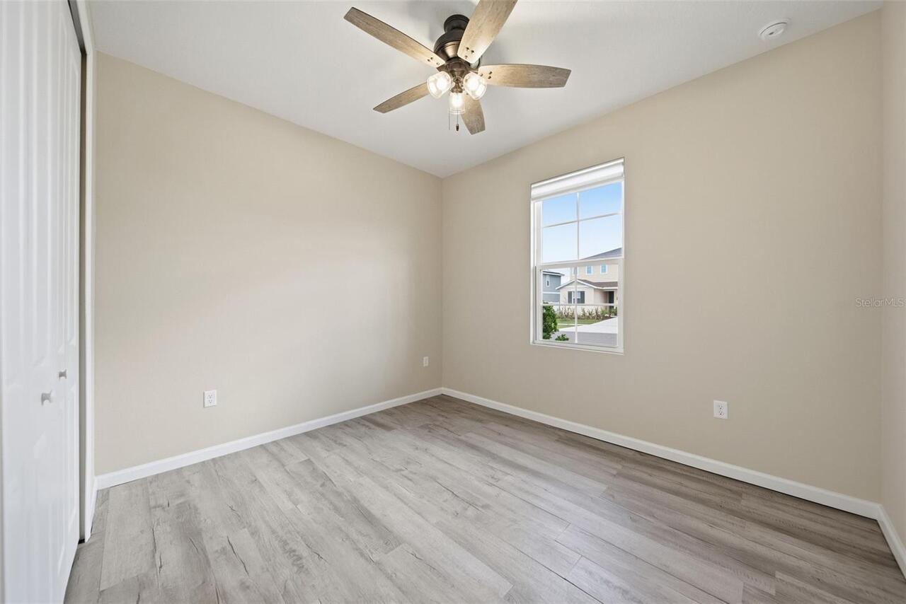 Listing Photo 9