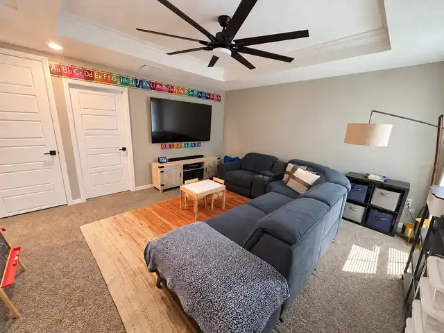 Listing Photo 17