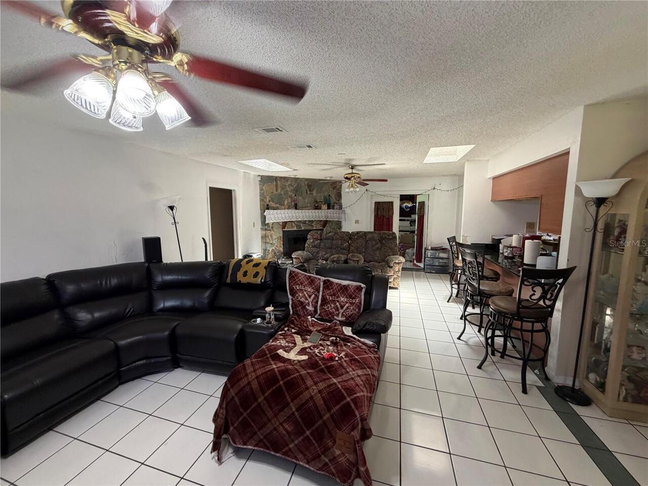 Listing Photo 8
