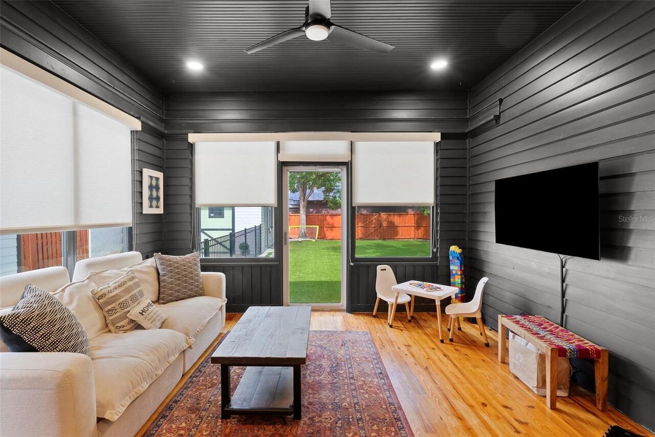 Listing Photo 17