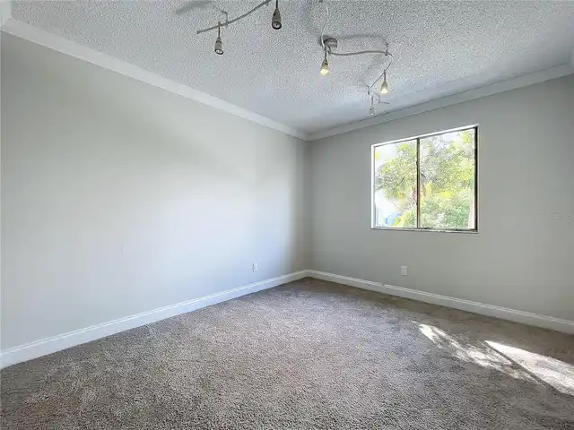 Listing Photo 34
