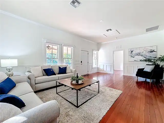 Listing Photo 7