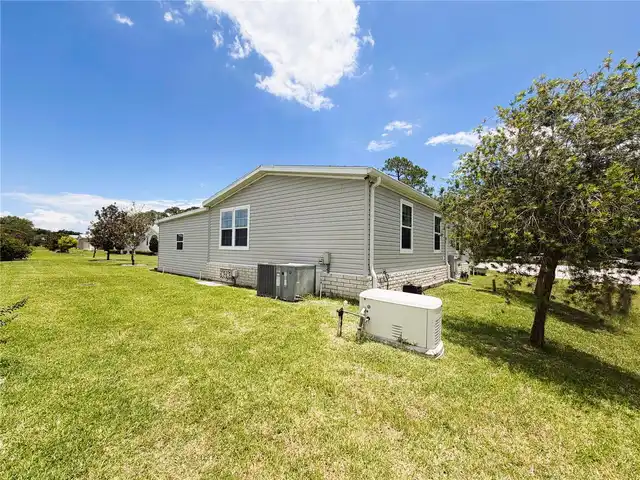 Listing Photo 10