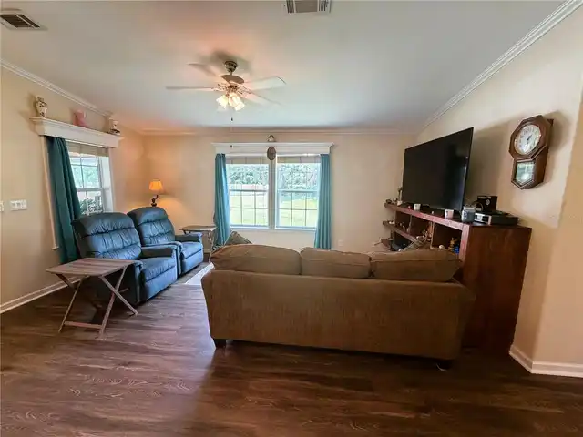 Listing Photo 28