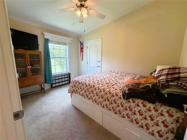 Listing Photo 33