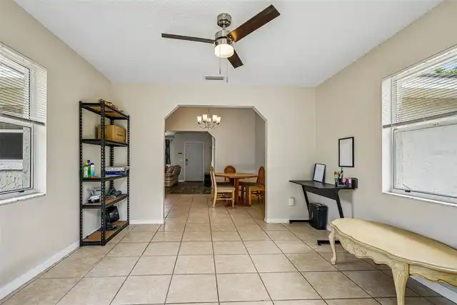 Listing Photo 11