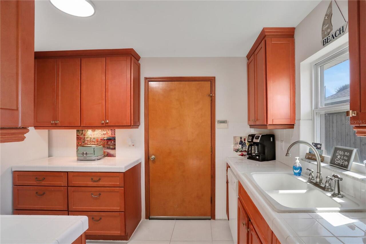 Listing Photo 14