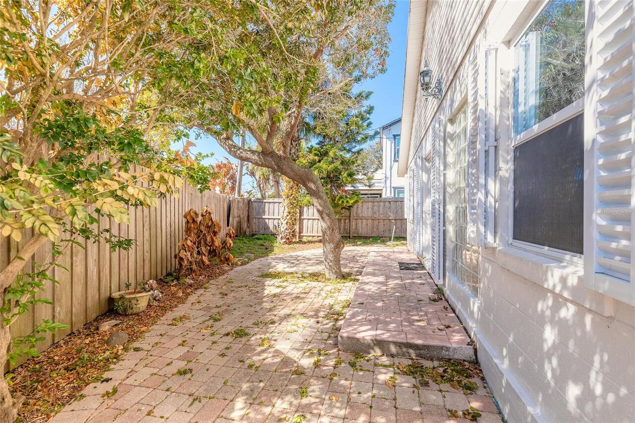 Listing Photo 34