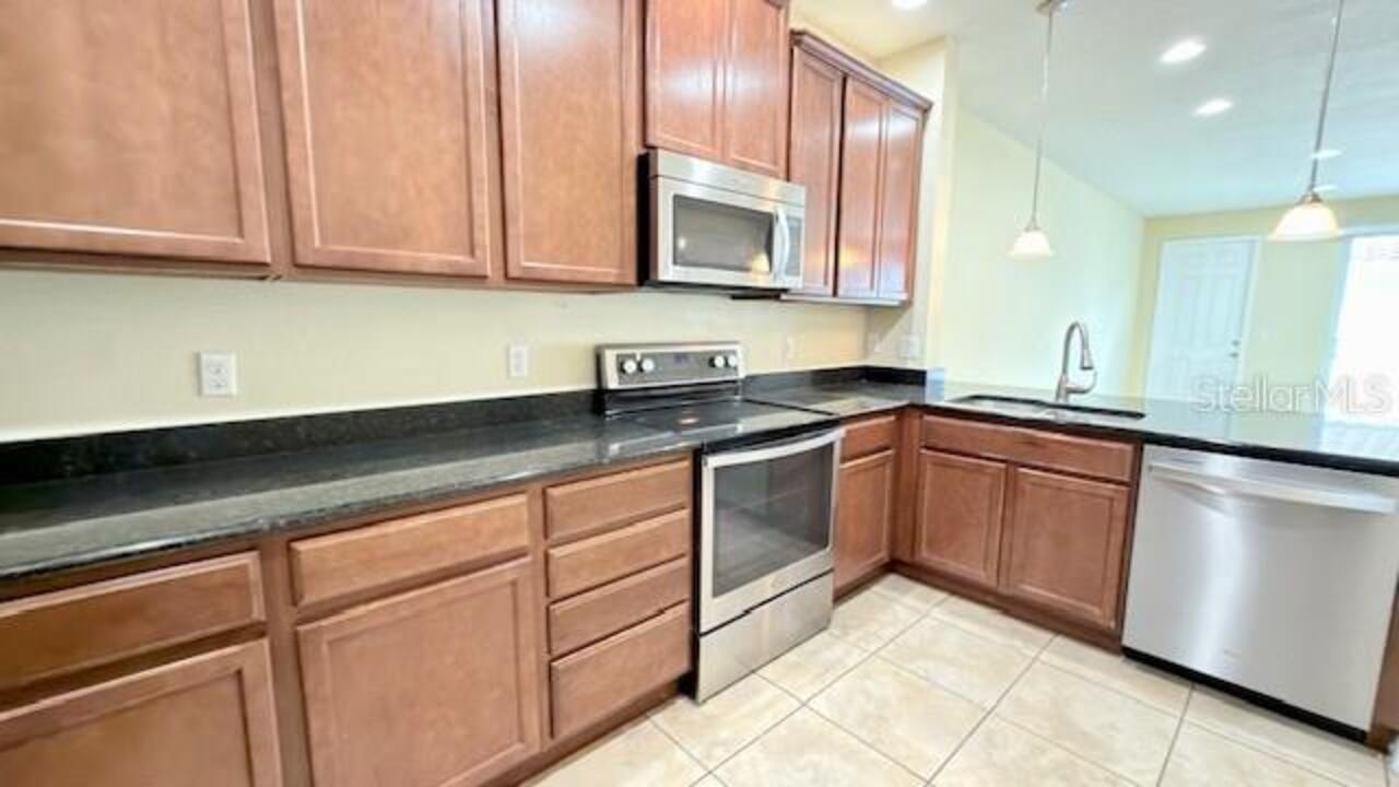 Listing Photo 9