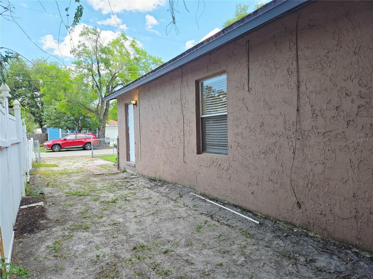 Listing Photo 6