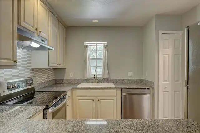Listing Photo 29