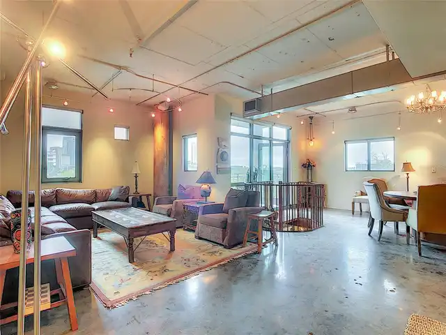 Listing Photo 5