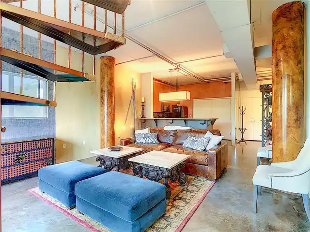 Listing Photo 12