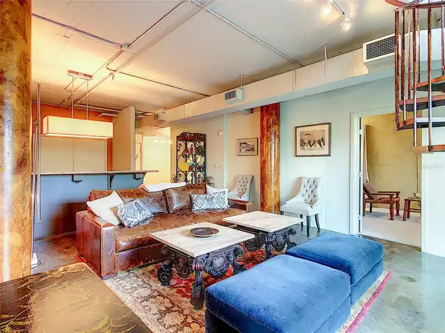 Listing Photo 14