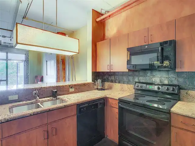 Listing Photo 22