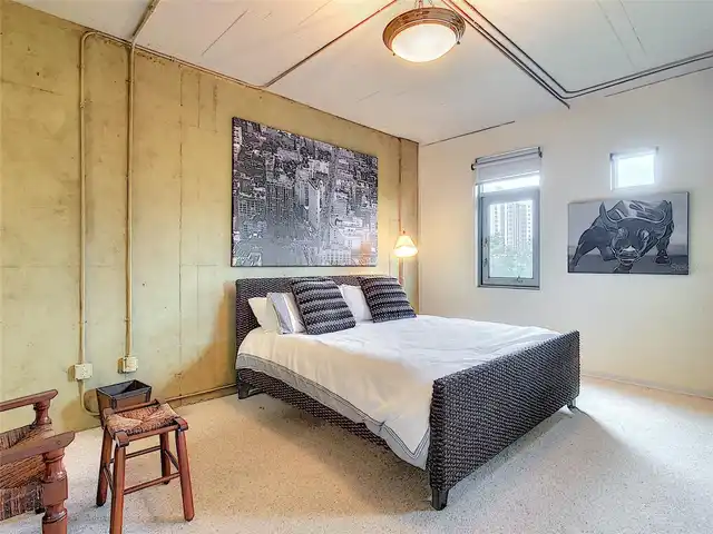 Listing Photo 32