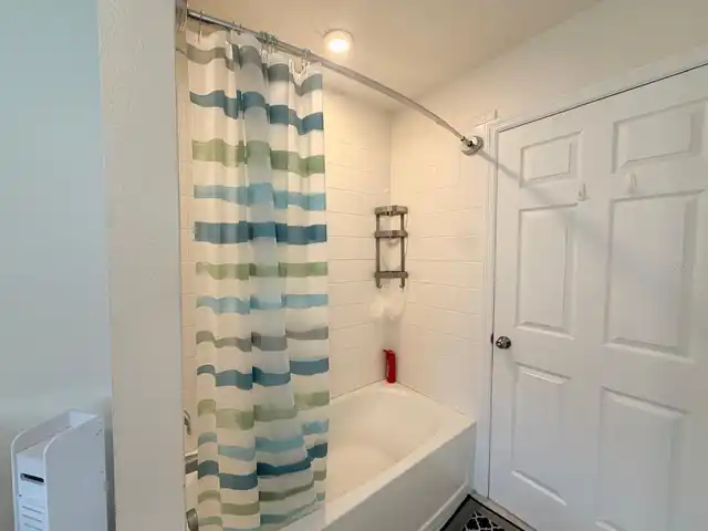 Listing Photo 23