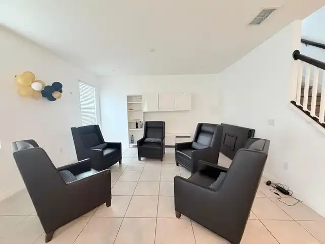 Listing Photo 32