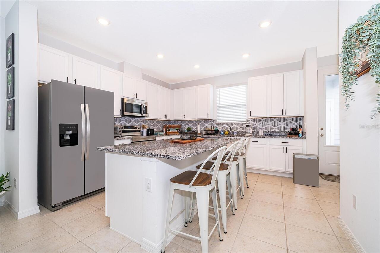 Listing Photo 10