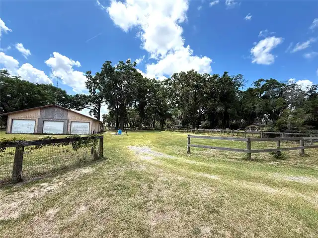 Listing Photo 15