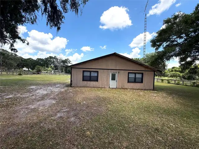 Listing Photo 16